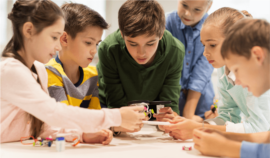 MAKER KIDS